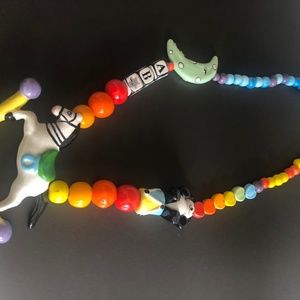 Parrot pearls vintage necklace.